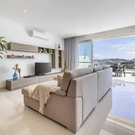 Modern 3 Bedrooms Penthouse With A Breathtaking Valletta View Sliema Exterior photo