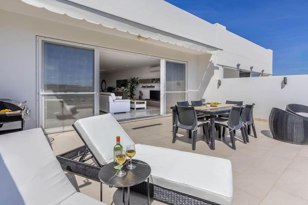 Modern 3 Bedrooms Penthouse With A Breathtaking Valletta View *