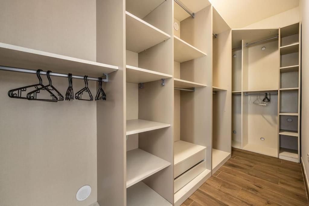 Apartment Modern 3 Bedrooms Penthouse With A Breathtaking Valletta View